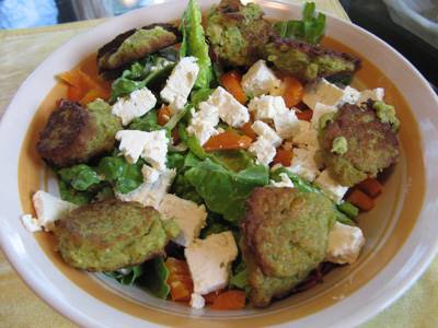 Falafel salad