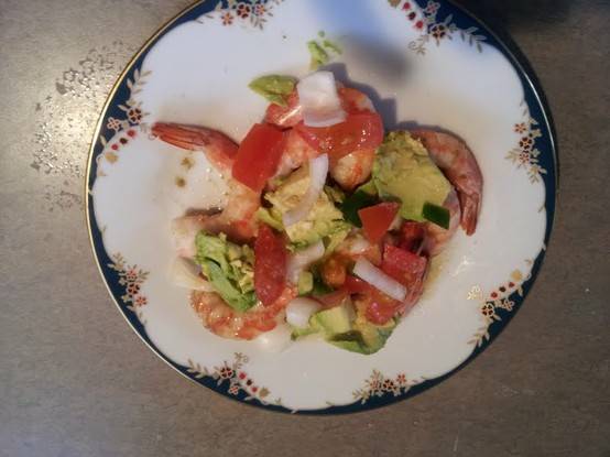 Shrimp avocado salad