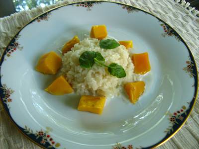 Sticky Rice with Mangoes