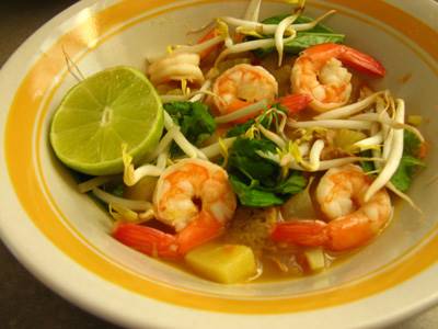 Vietnamese soup with shrimp