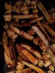 Indonesian potatoes and cauliflower