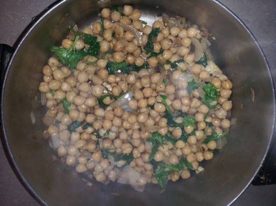 Spinach and garbanzo beans