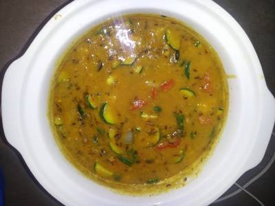 Dahl with zucchini