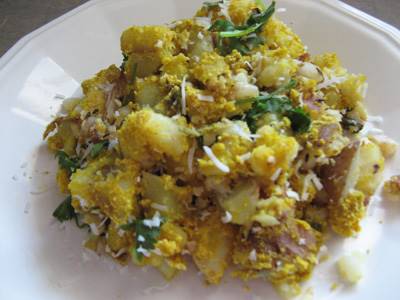 Cauliflower and potato with chickpea flour