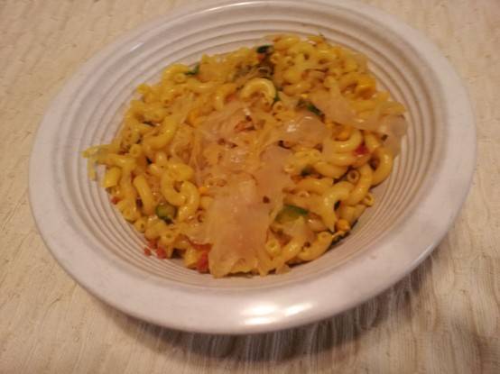 Zucchini corn pasta dish